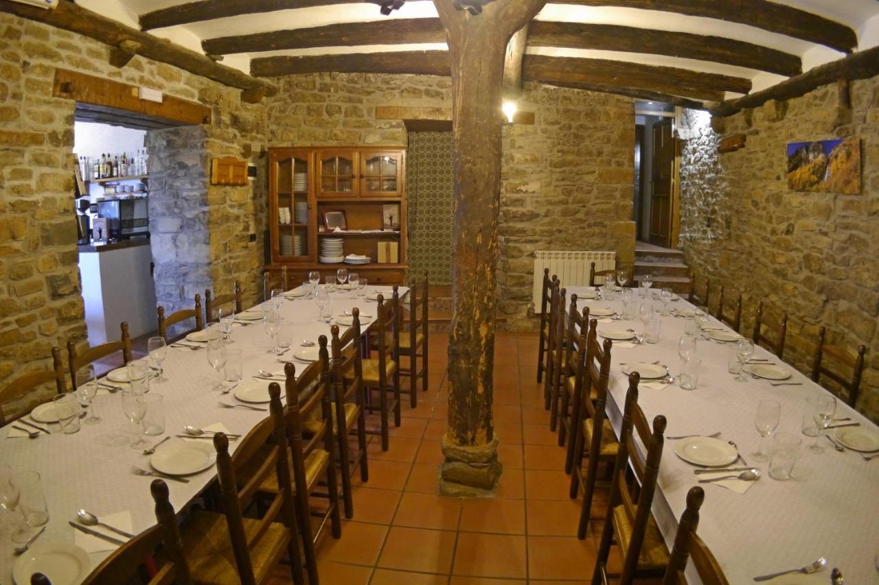 Albergue Restaurante De Artieda Extérieur photo