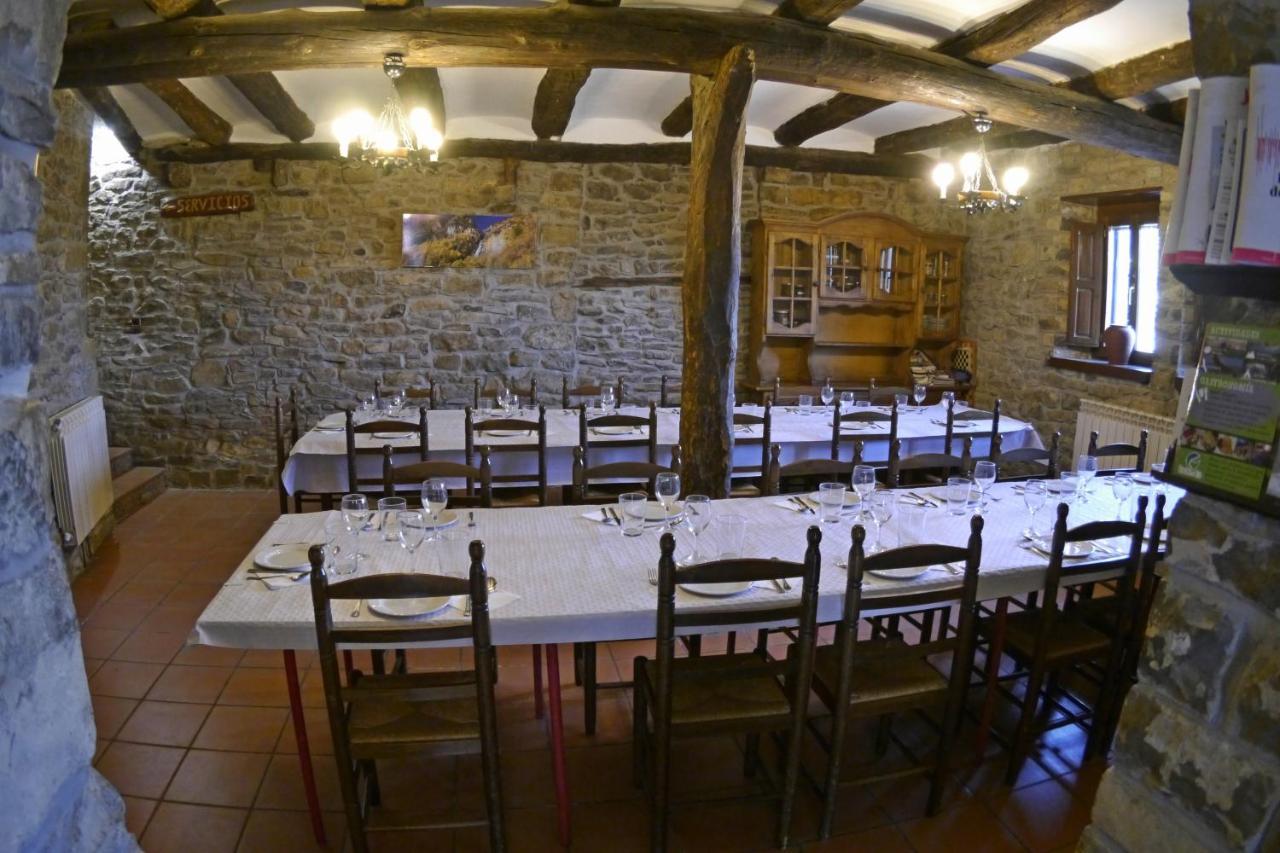 Albergue Restaurante De Artieda Extérieur photo