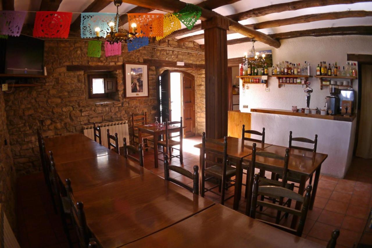 Albergue Restaurante De Artieda Extérieur photo