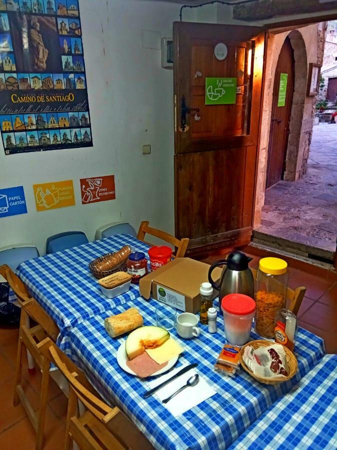 Albergue Restaurante De Artieda Extérieur photo