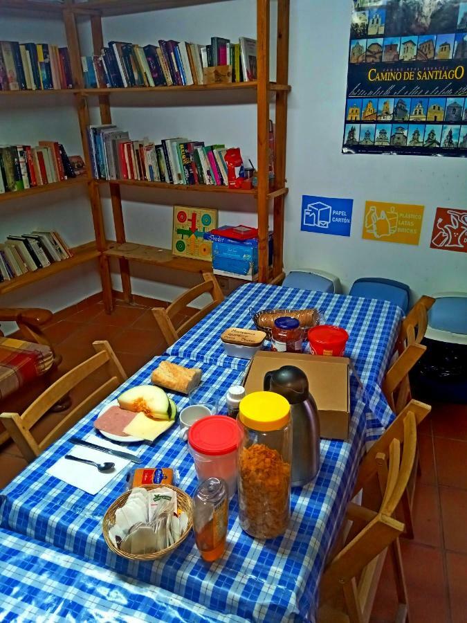 Albergue Restaurante De Artieda Extérieur photo